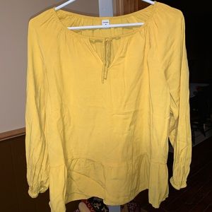 Old Navy long sleeve size medium. Freshly washed.